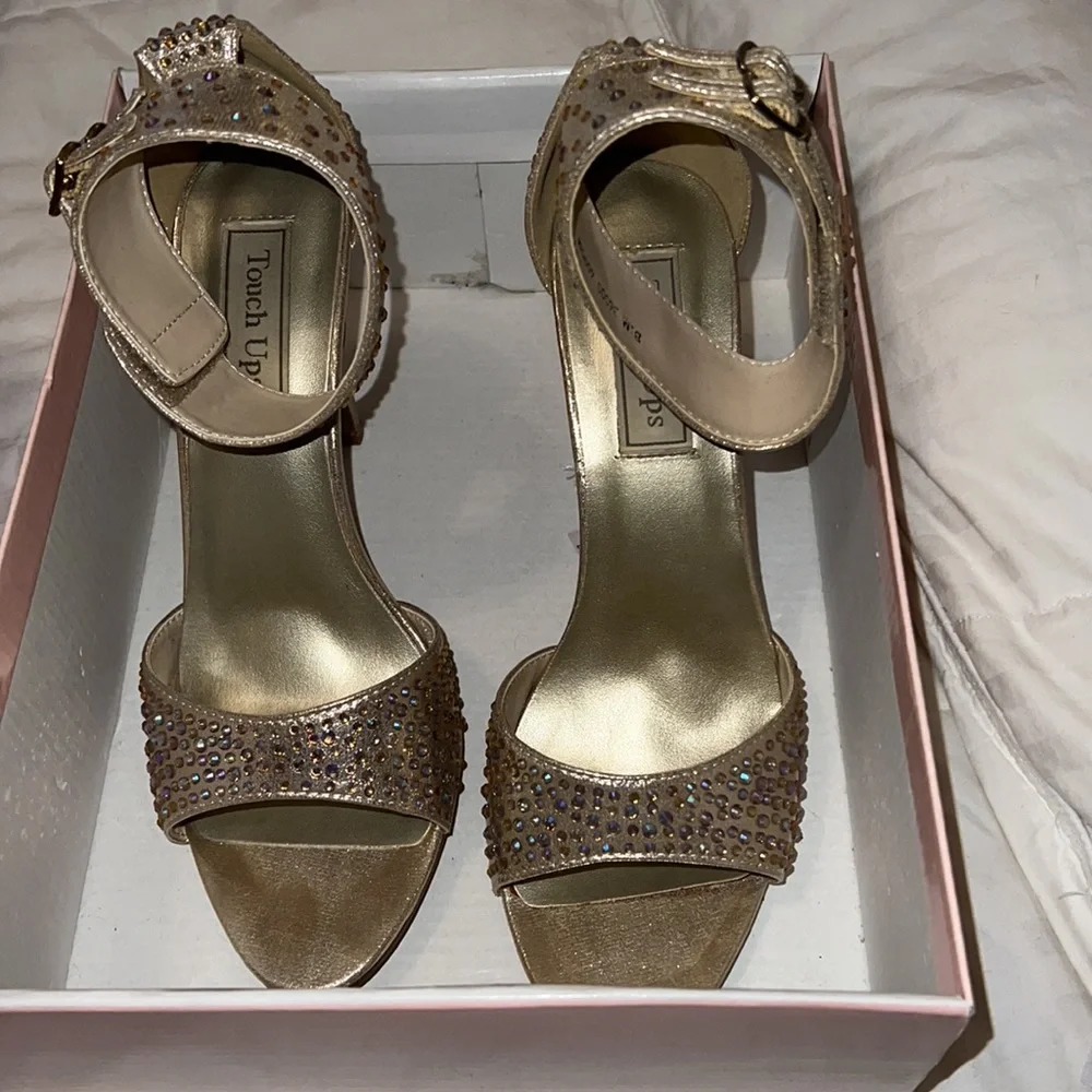 Heels - Picture 8 of 9